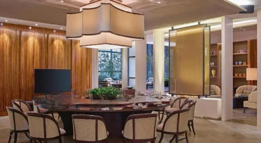 New World Guiyang Hotel