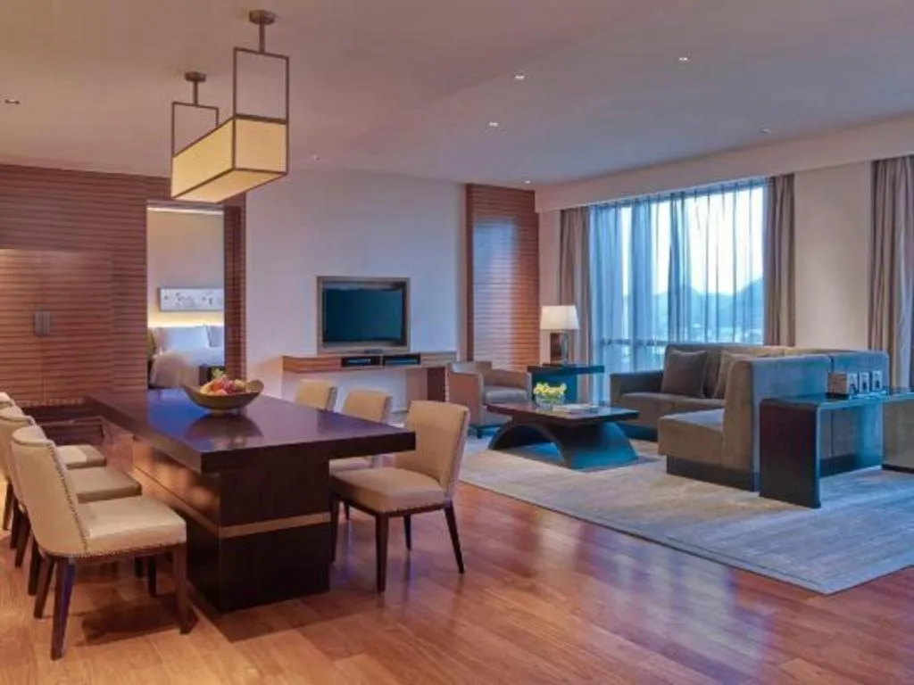 New World Guiyang Hotel