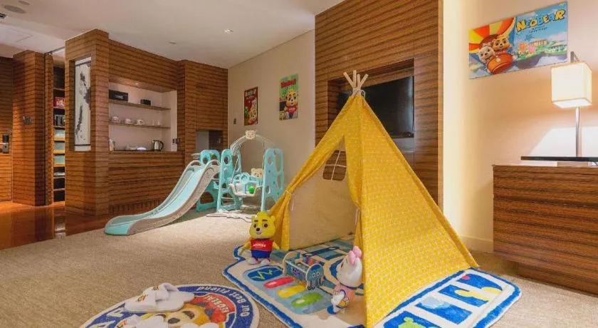 New World Guiyang Hotel