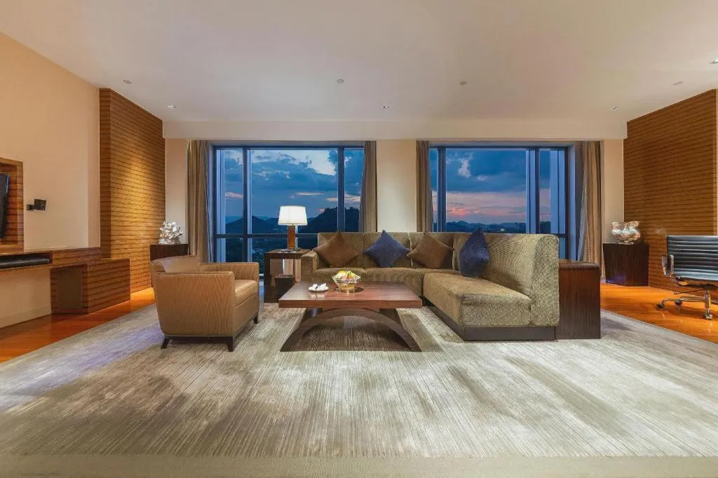 New World Guiyang Hotel