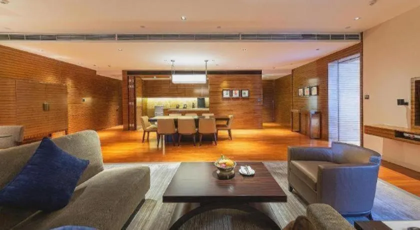 New World Guiyang Hotel