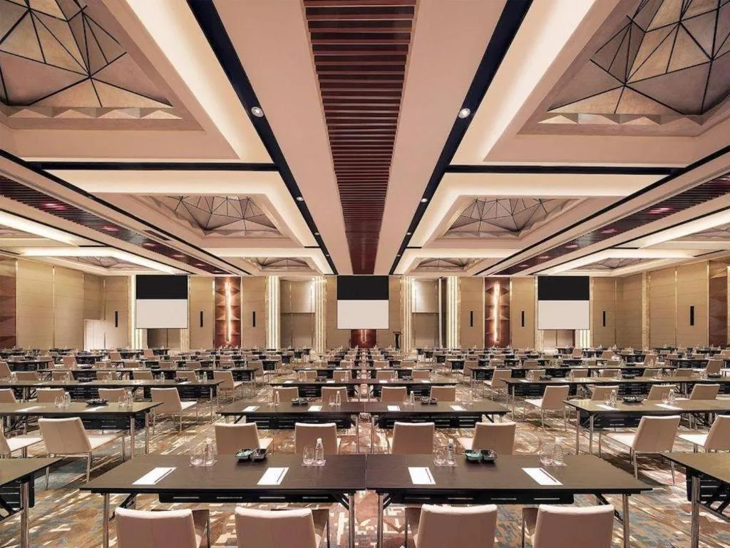 New World Guiyang Hotel