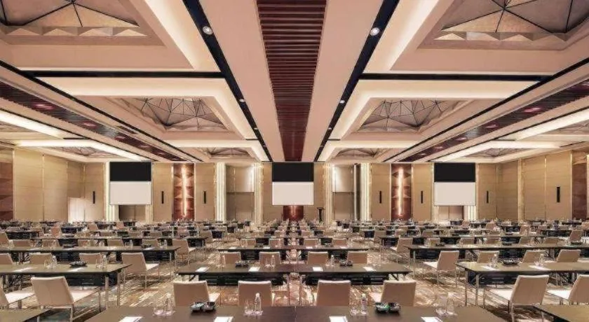 New World Guiyang Hotel