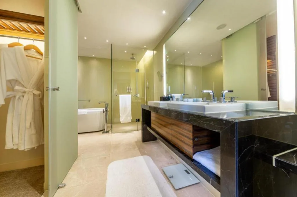 New World Guiyang Hotel