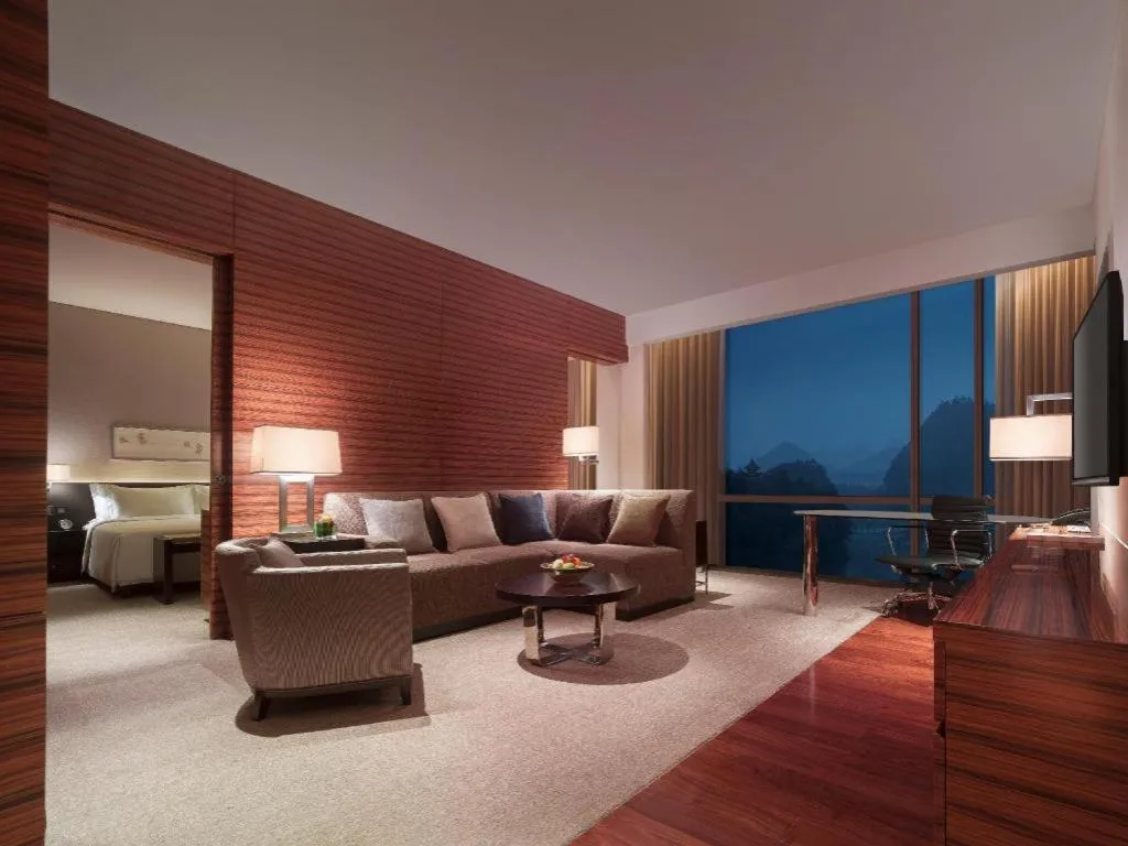 New World Guiyang Hotel