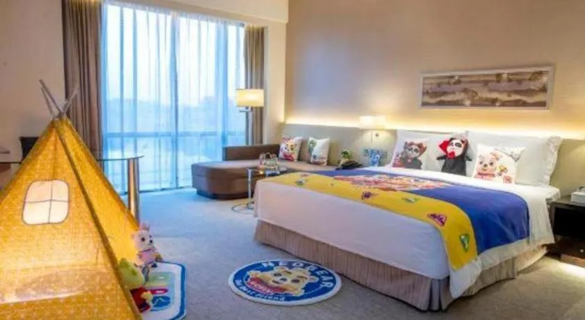 Bed in New World Guiyang Hotel