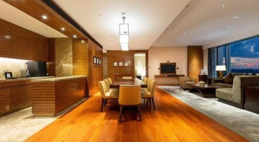 New World Guiyang Hotel