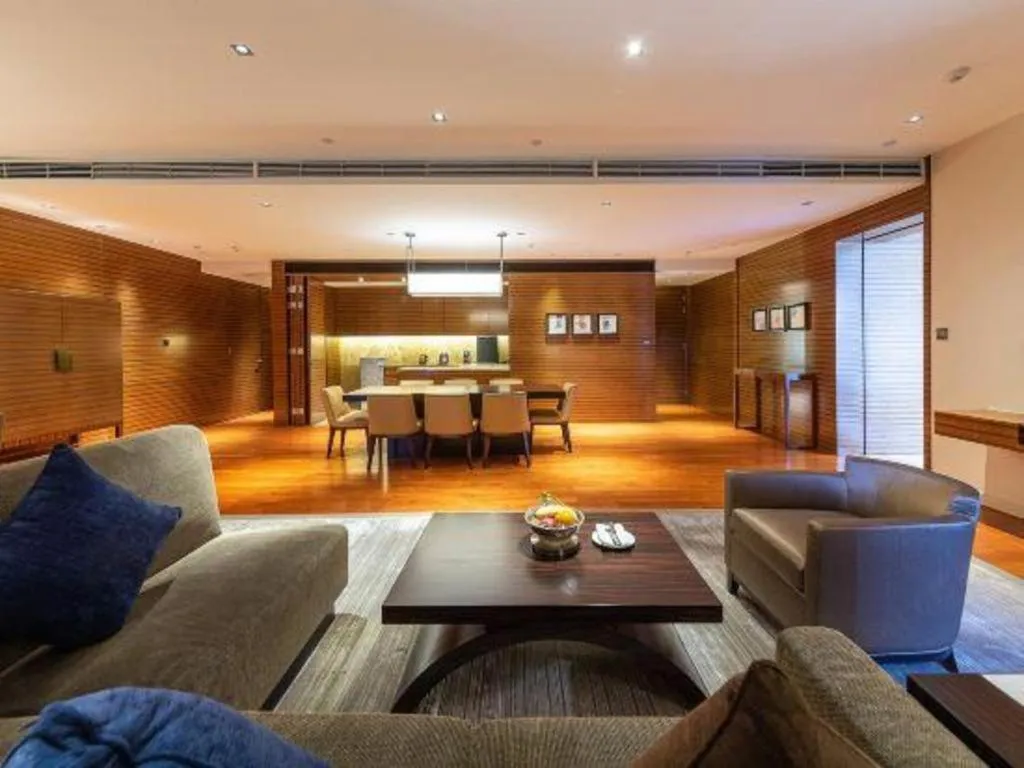 New World Guiyang Hotel