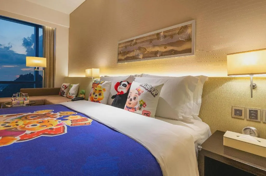 Bed in New World Guiyang Hotel