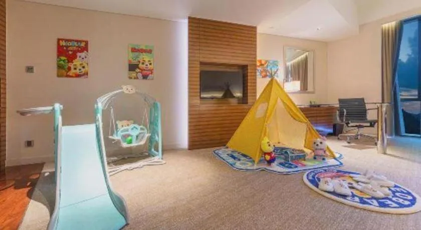 New World Guiyang Hotel