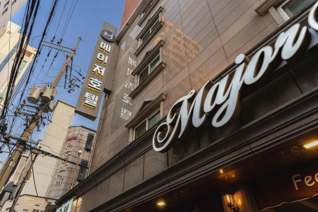 Major Hotel