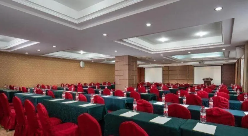 Vienna Hotel Hangzhou Binkang Road Metro Station