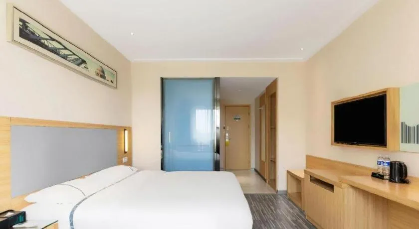 Bed in City Comfort Inn Nanning Chaoyang Square Metro Station