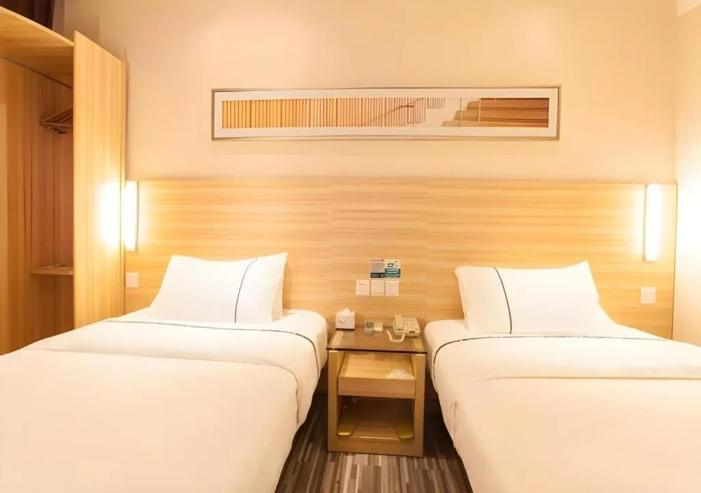 Bed in City Comfort Inn Nanning Chaoyang Square Metro Station