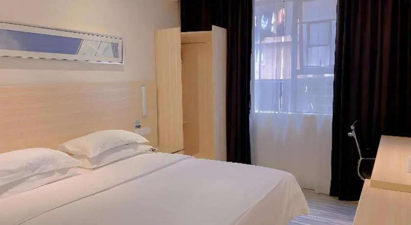 Bed in City Comfort Inn Nanning Chaoyang Square Metro Station