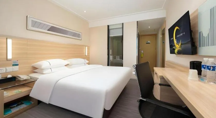 Bed in City Comfort Inn Nanning Chaoyang Square Metro Station