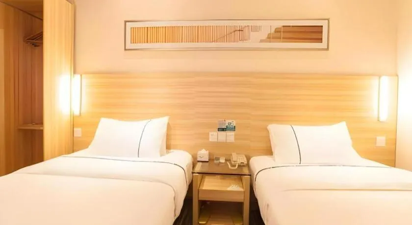 Bed in City Comfort Inn Nanning Chaoyang Square Metro Station