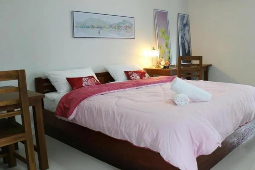 Bed in Iyara Residence