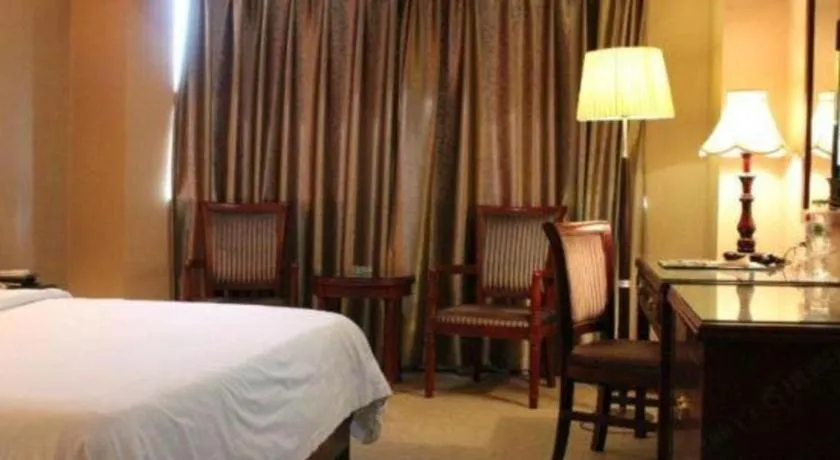 Bed in Vienna Hotel Nanning Train Station