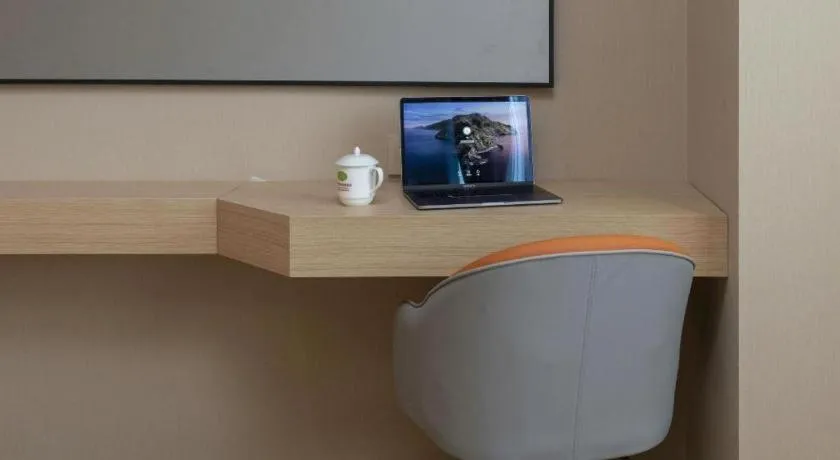 Vienna Hotel Nanning Train Station