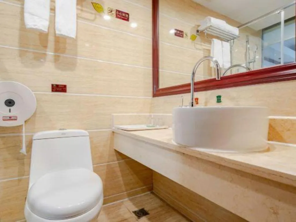 Vienna Hotel Nanning Train Station