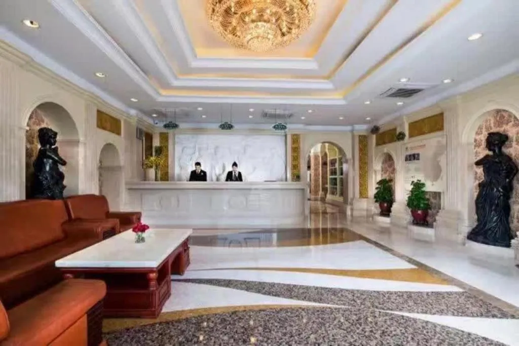 Vienna Hotel Shenzhen Aiguo Road