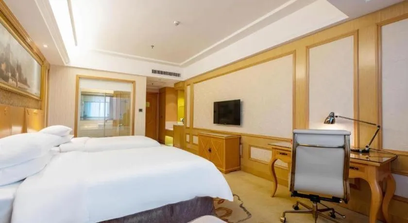 Bed in Vienna International Hotel Shenzhen North Station Branch