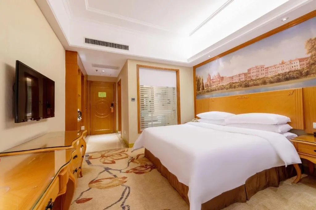 Bed in Vienna International Hotel Shenzhen North Station Branch