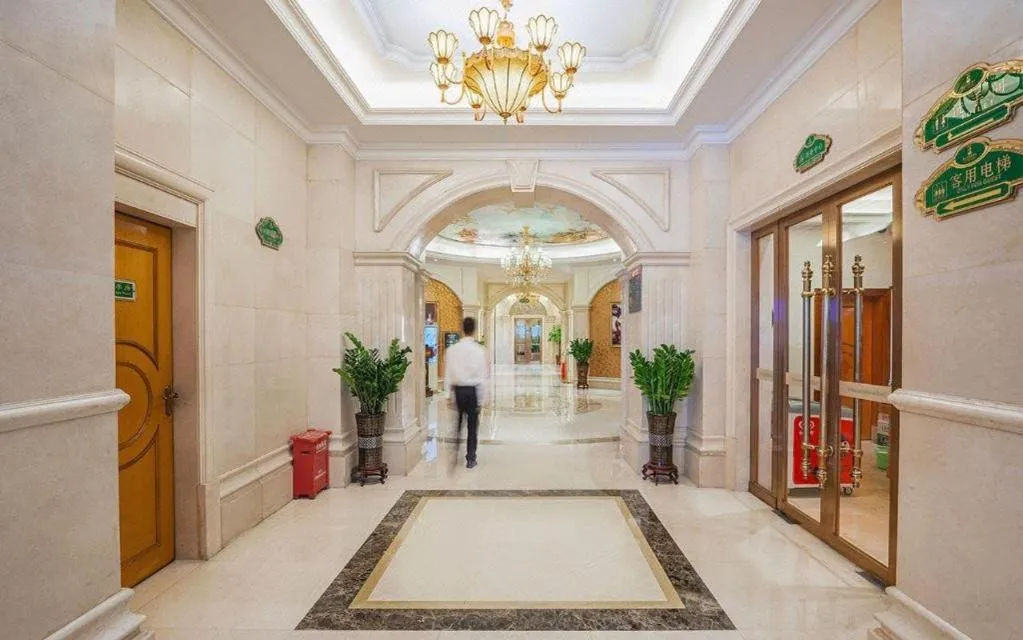 Vienna International Hotel Shenzhen North Station Branch