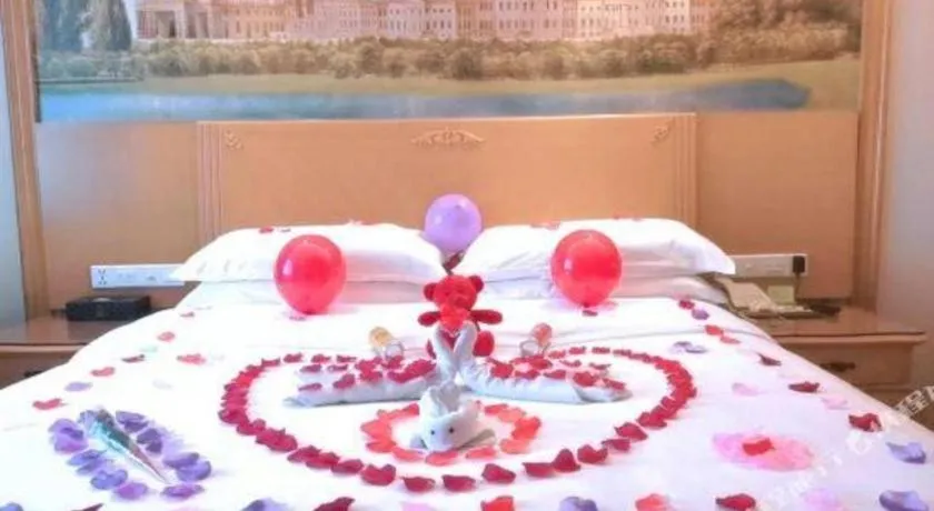 Bed in Vienna International Hotel Shenzhen North Station Branch