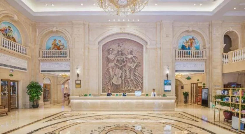 Vienna International Hotel Shenzhen North Station Branch