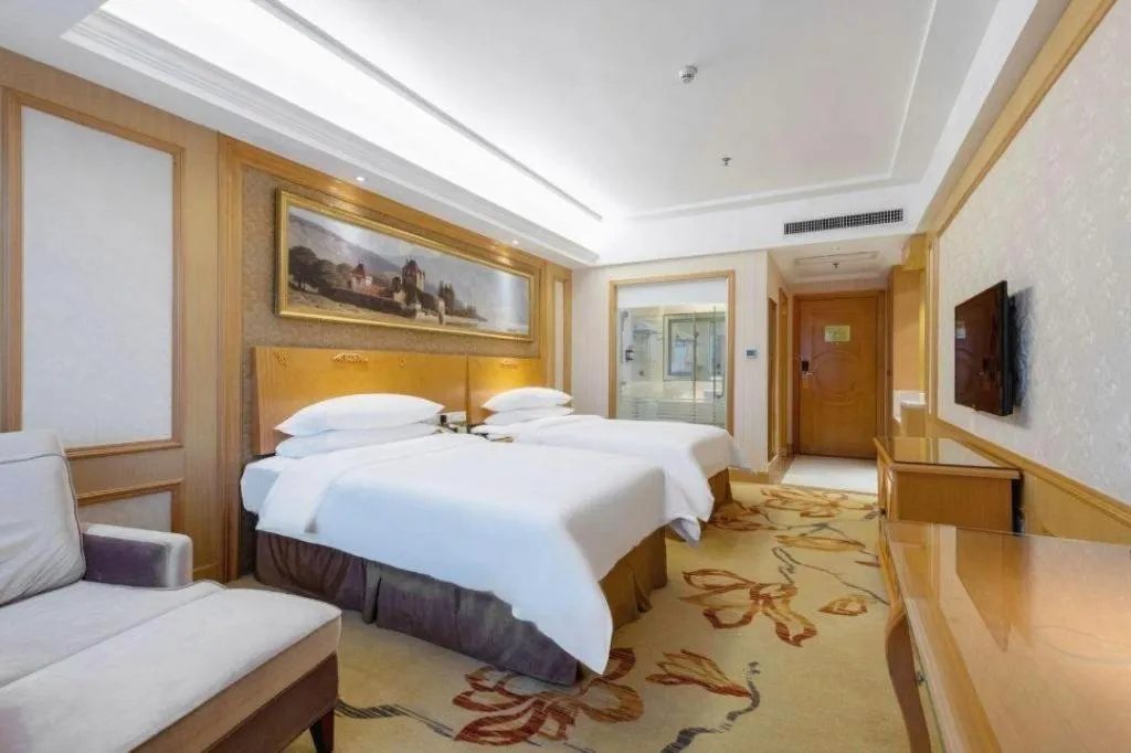 Bed in Vienna International Hotel Shenzhen North Station Branch