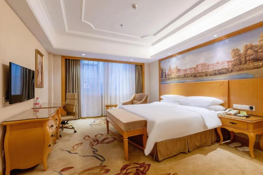 Bed in Vienna International Hotel Shenzhen North Station Branch