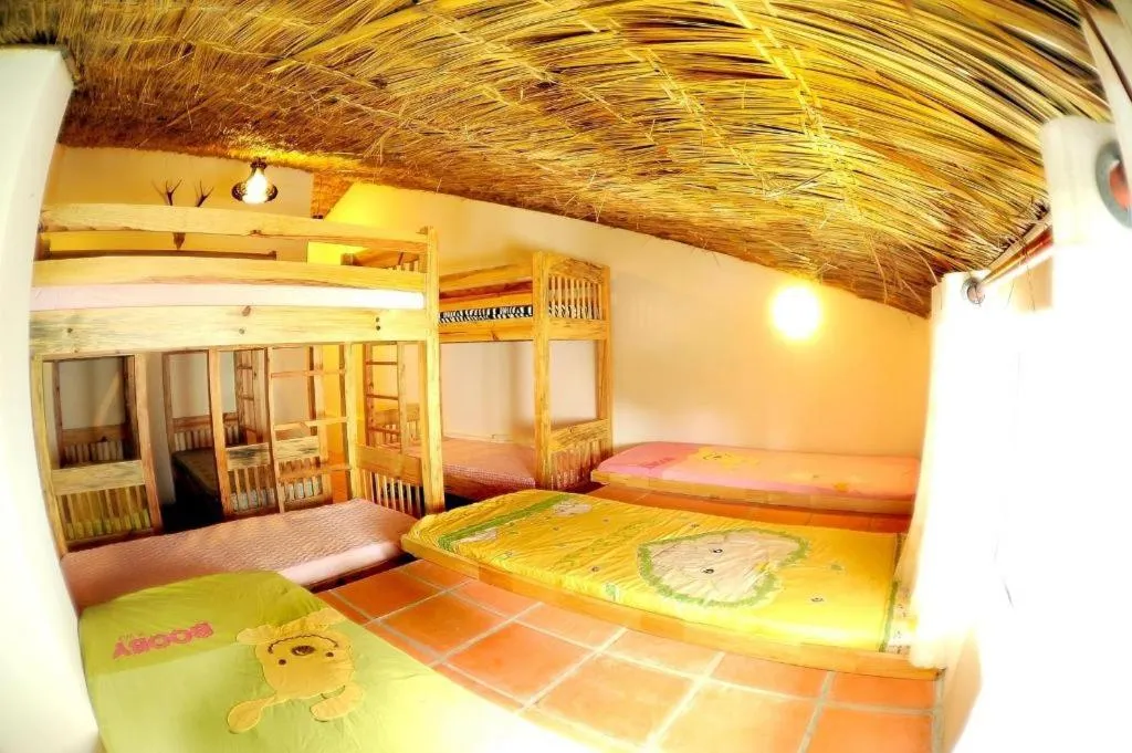 Bed in Dalat Flower Hotel & Spa