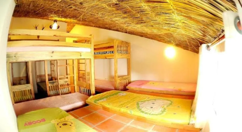 Bed in Dalat Flower Hotel & Spa