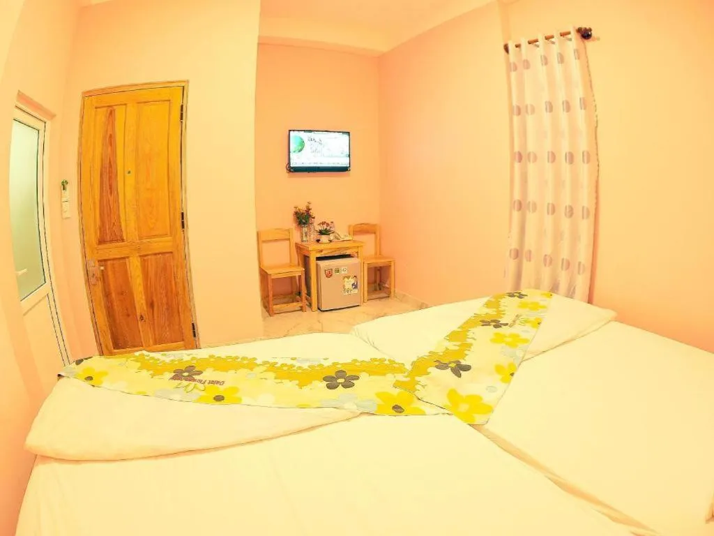Bed in Dalat Flower Hotel & Spa