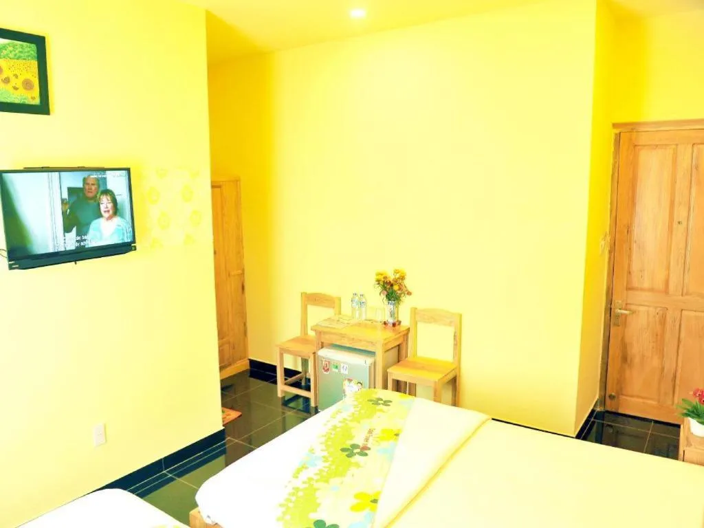 Bed in Dalat Flower Hotel & Spa