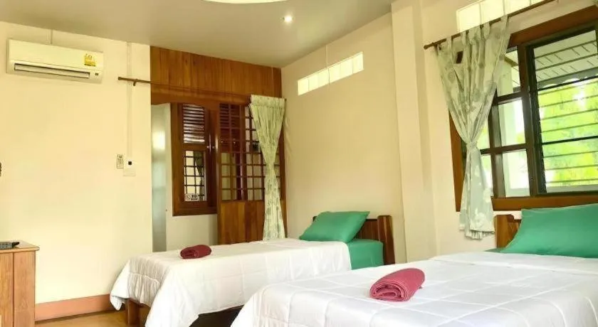 Bed in Phuphan Park Hotel