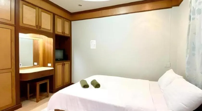 Bed in Phuphan Park Hotel