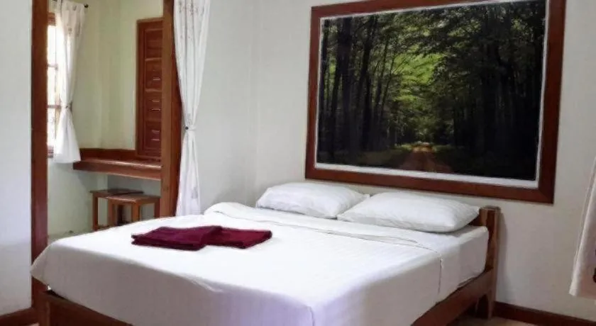 Bed in Phuphan Park Hotel