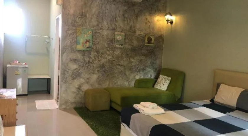 Bed in The Color Resort Amphawa