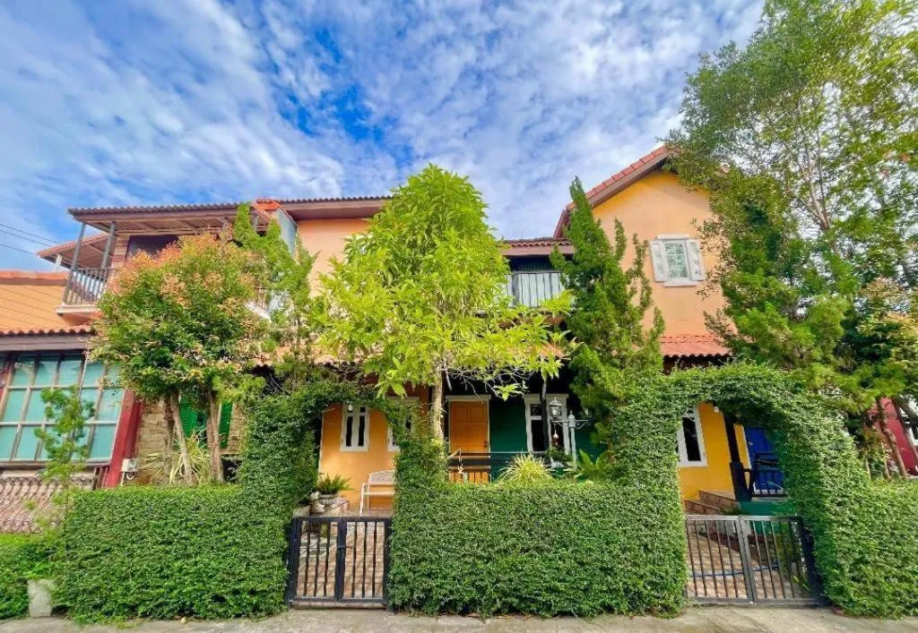 The Color Resort Amphawa