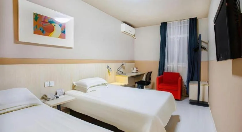 Bed in Jinjiang Inn Baotou Donghe East Railway Station