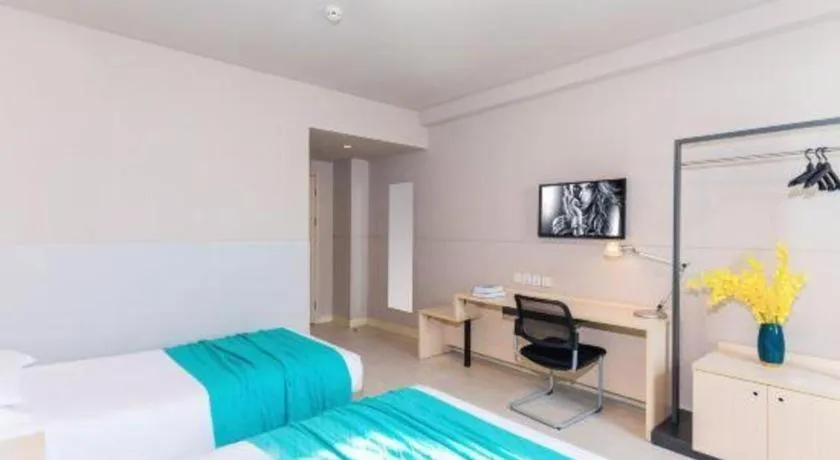 Bed in Jinjiang Inn Sanya Hexi Road Pedestrian Bridge