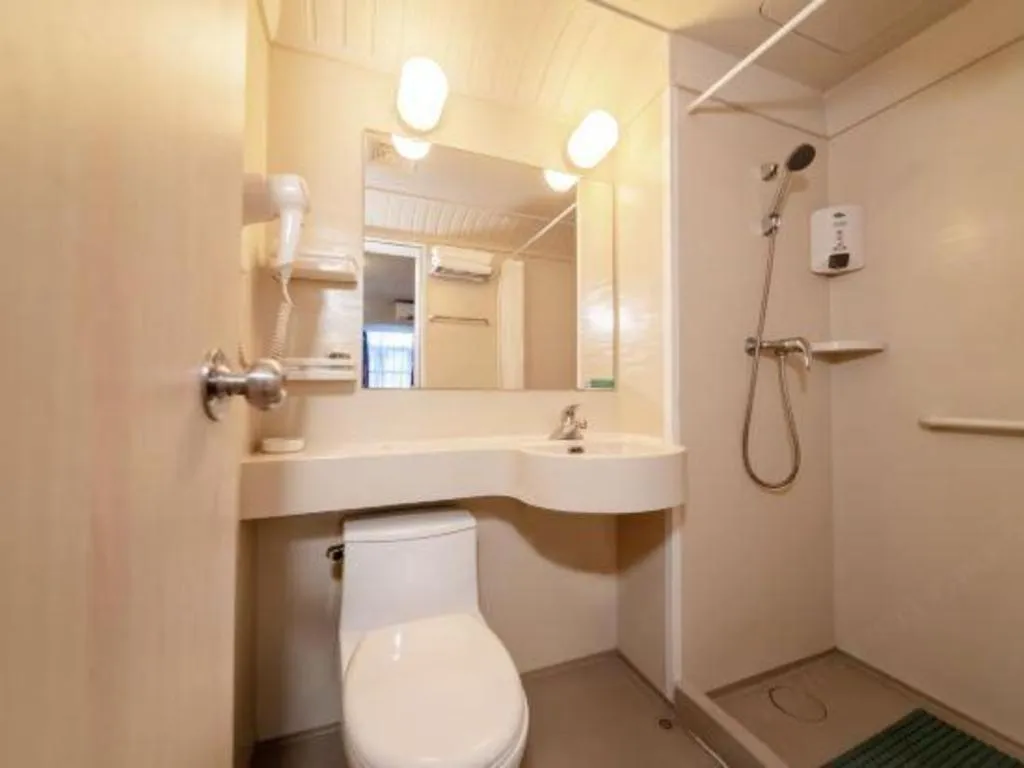 Jinjiang Inn Sanya Hexi Road Pedestrian Bridge