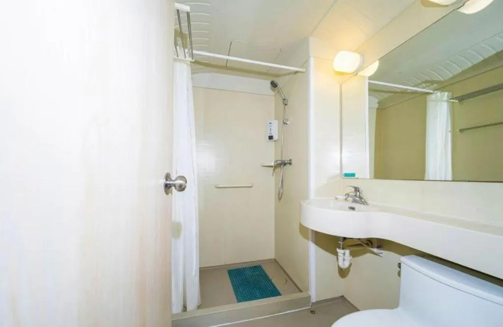 Jinjiang Inn Sanya Hexi Road Pedestrian Bridge