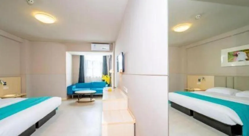 Bed in Jinjiang Inn Sanya Hexi Road Pedestrian Bridge