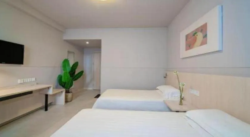 Bed in Jinjiang Inn Sanya Hexi Road Pedestrian Bridge