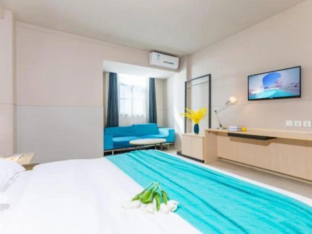 Bed in Jinjiang Inn Sanya Hexi Road Pedestrian Bridge