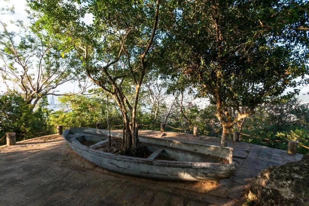 Jinjiang Inn Sanya Hexi Road Pedestrian Bridge